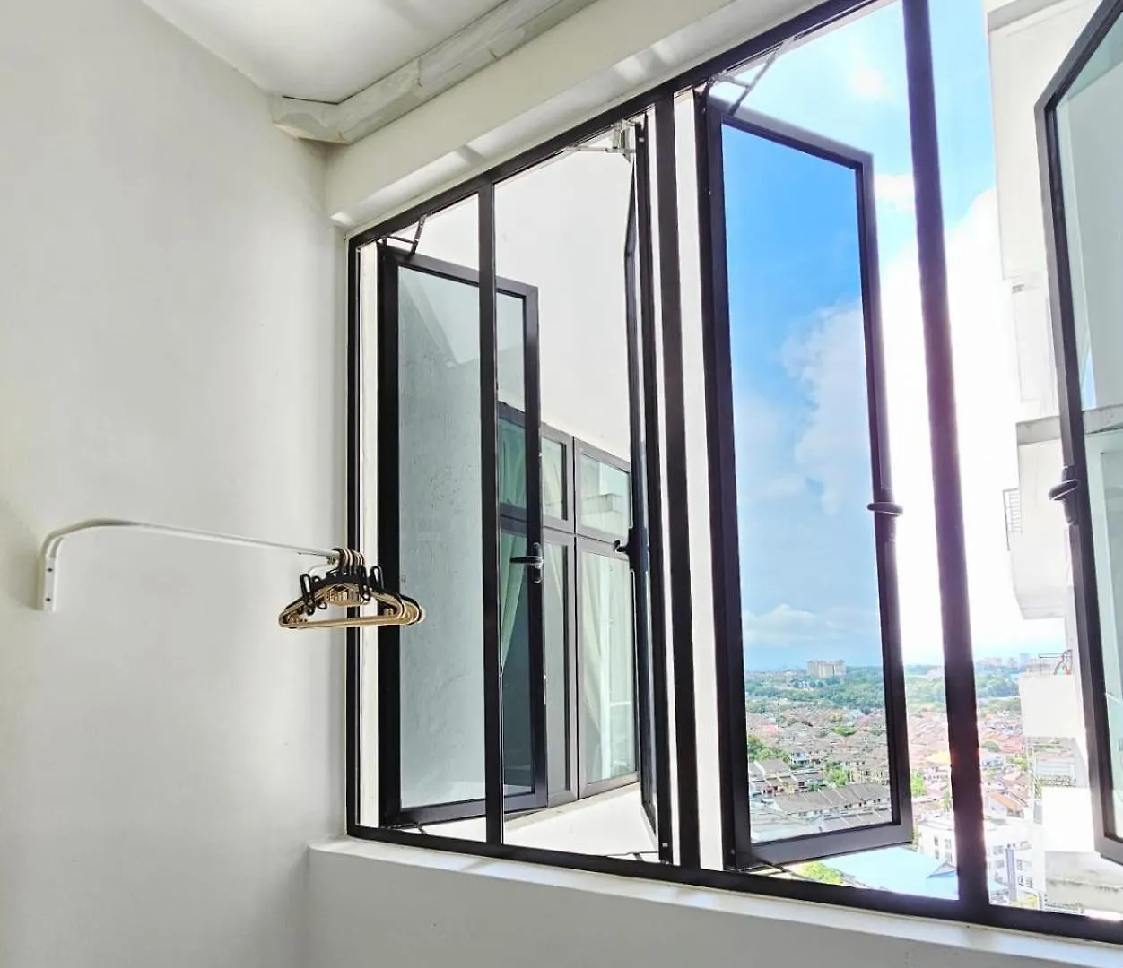 The Platino 3Br Next To Paradigm Mall Johor Bahru Malezja